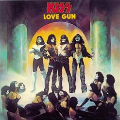Kiss — Love Gun
