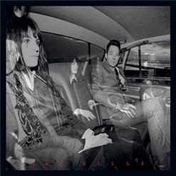 The Kills — Future Starts Slow